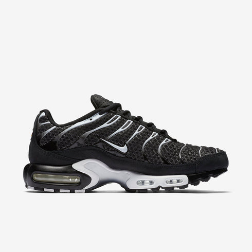 Air Max Plus - Black Sail Salsa Red