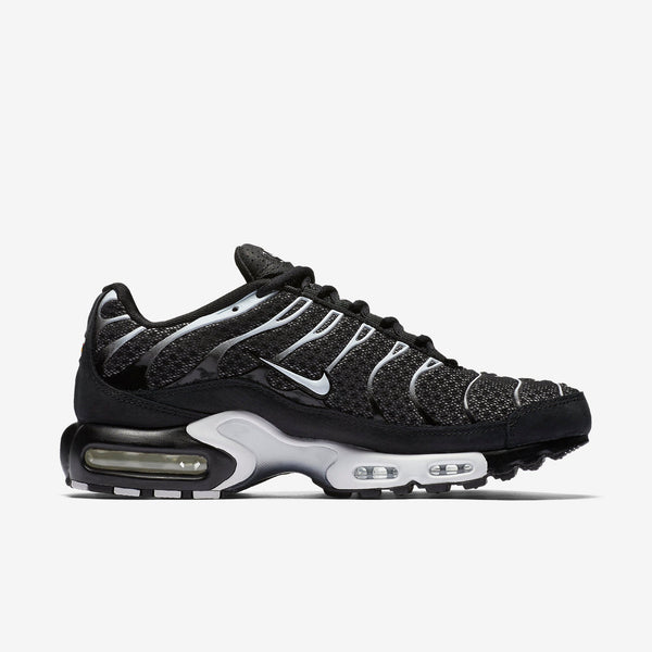 Air Max Plus - Black Sail Salsa Red